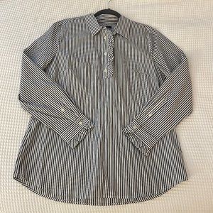 NWT. Banana Republic Factory Collared Shirt - Large